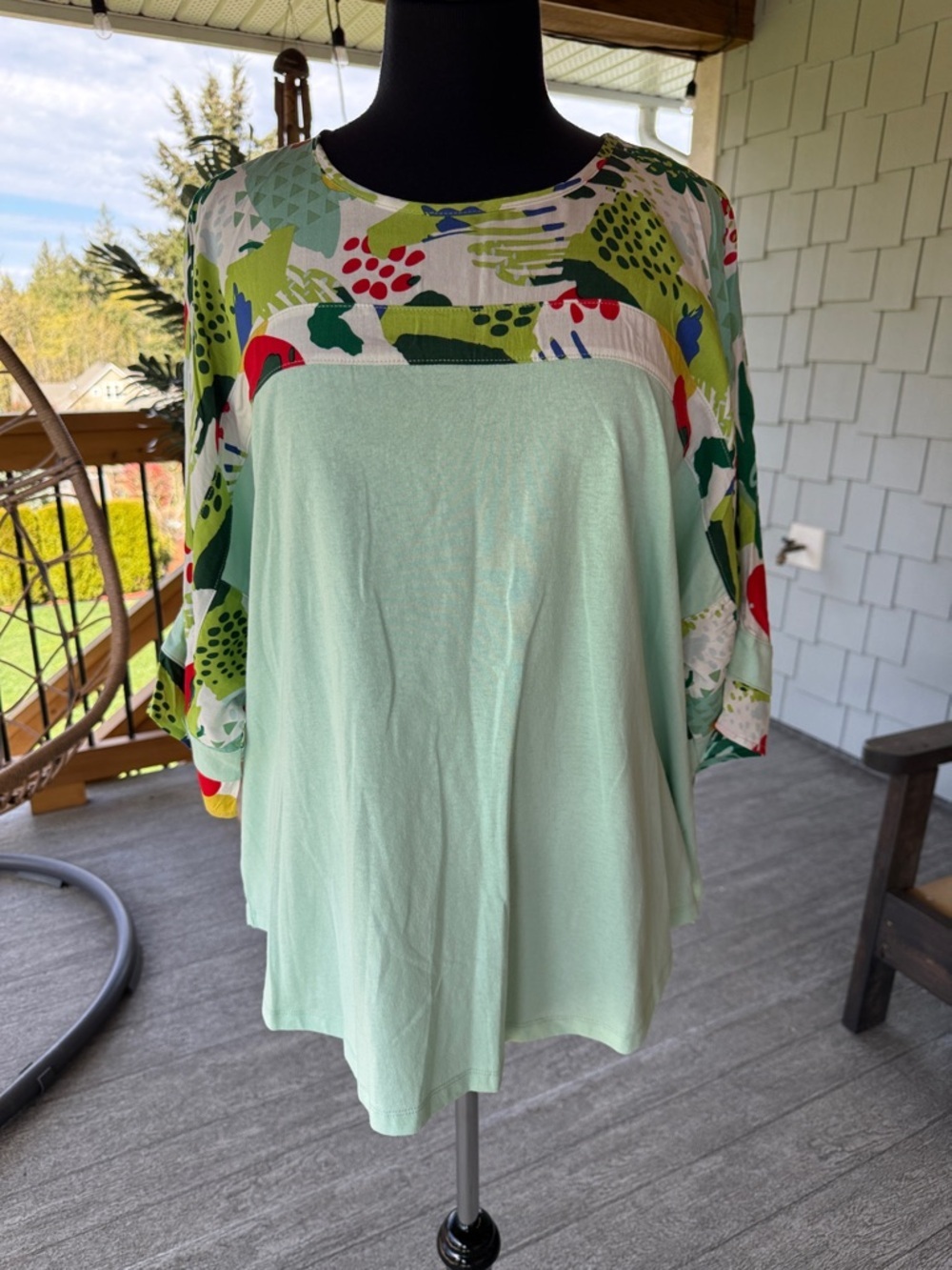 Easel Los Angeles | Dolman Sleeve Abstract Print Top